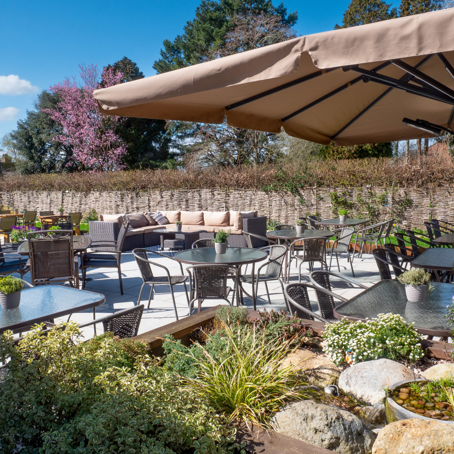 Garden and Terrace at The Three Horseshoes, Fordham